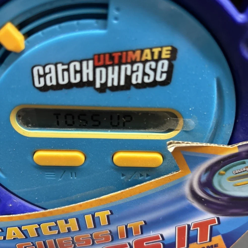 NEW Ultimate Catch Phrase Hasbro Electronic Game- catch‎ it, guess it, toss it